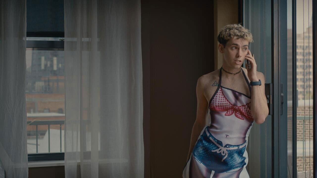 Moving In: A Modern Musicalの背景画像