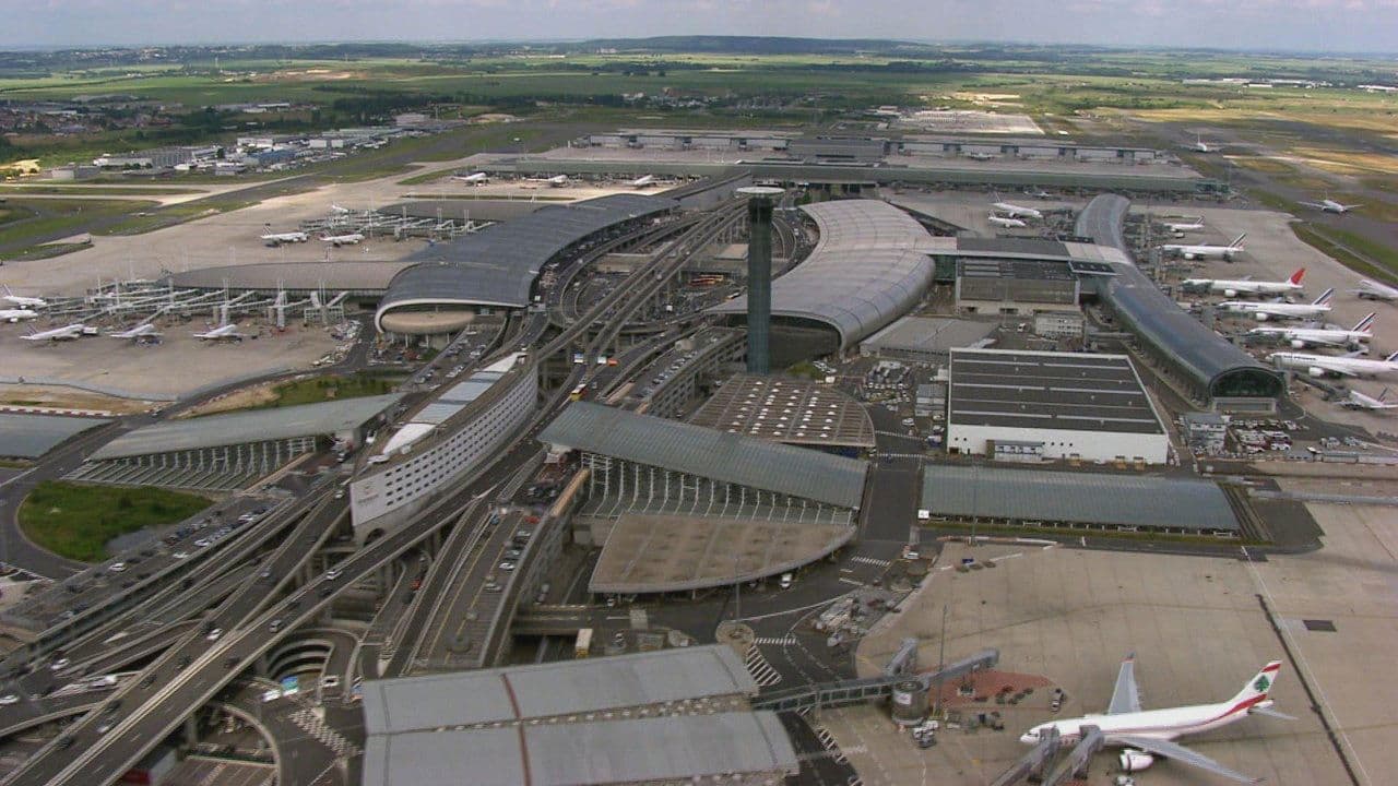 Paris-Charles-de-Gaulle : Aéroport du futurの背景画像