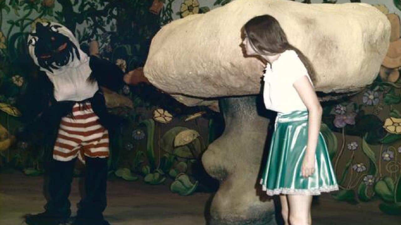 Thumbelinaの背景画像