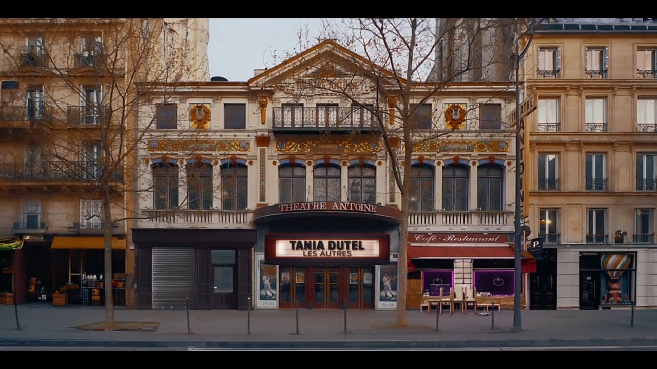 Tania Dutel : Les Autresの背景画像