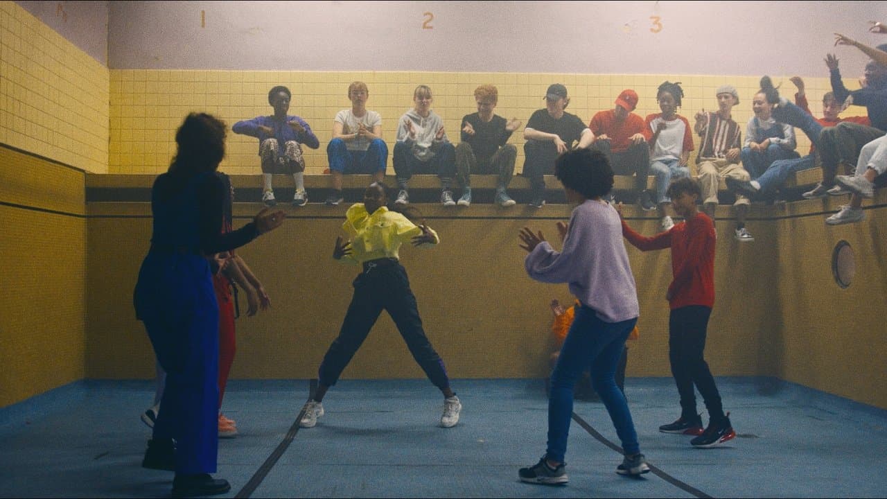 Allons enfantsの背景画像