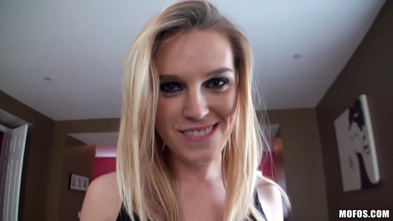 Pervs On Patrol 23の背景画像