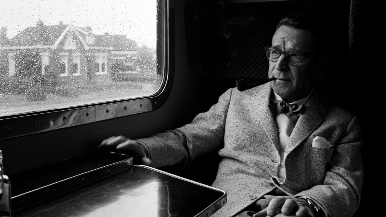 Simenon est Maigretの背景画像