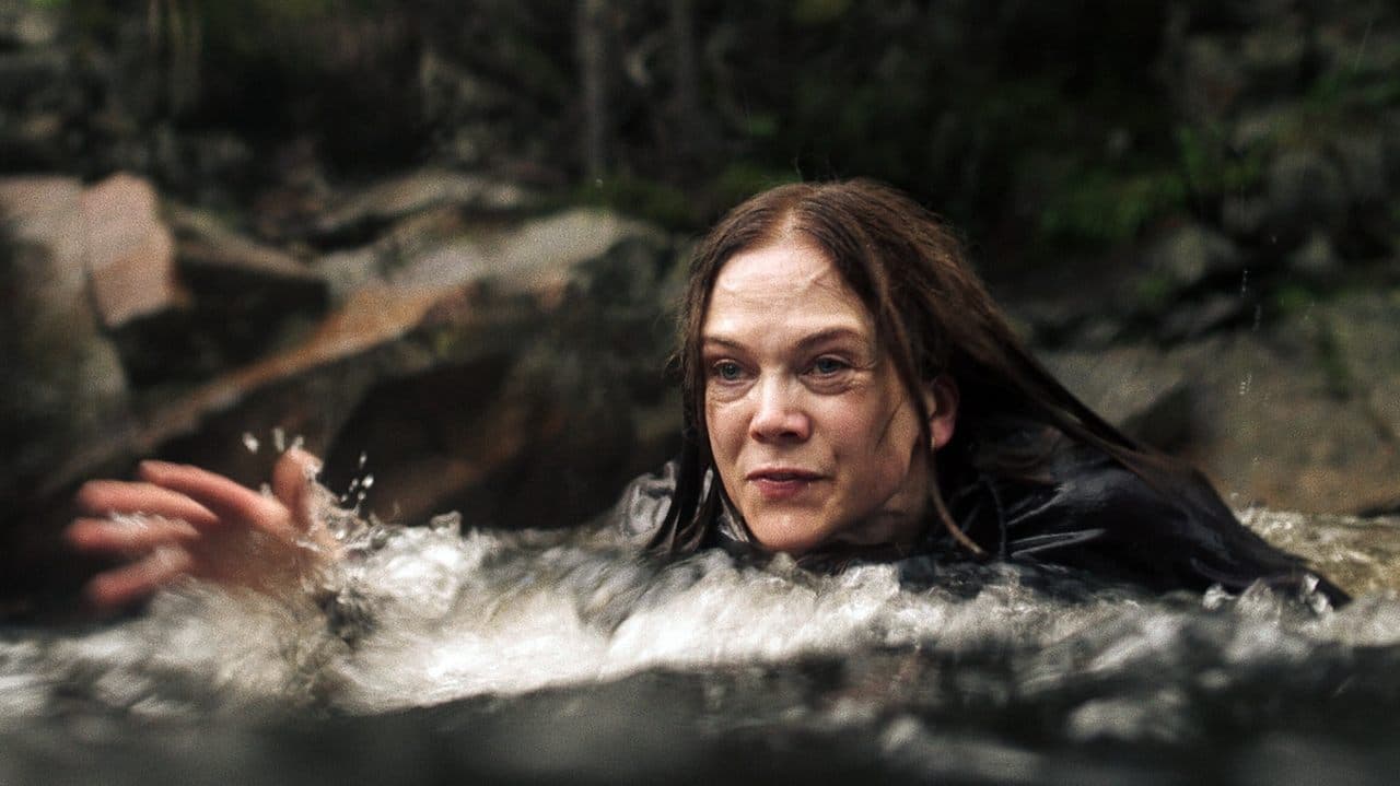 Stormの背景画像