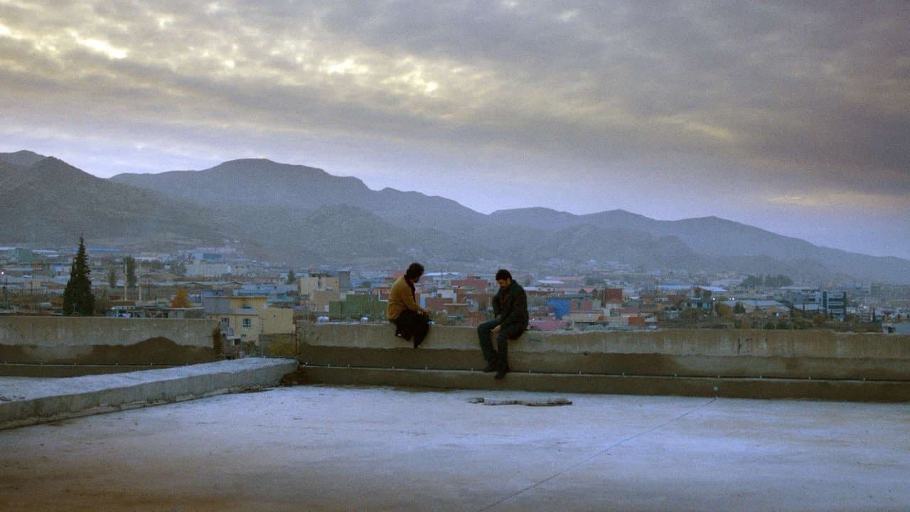 Bîranînen li ser Kevirîの背景画像