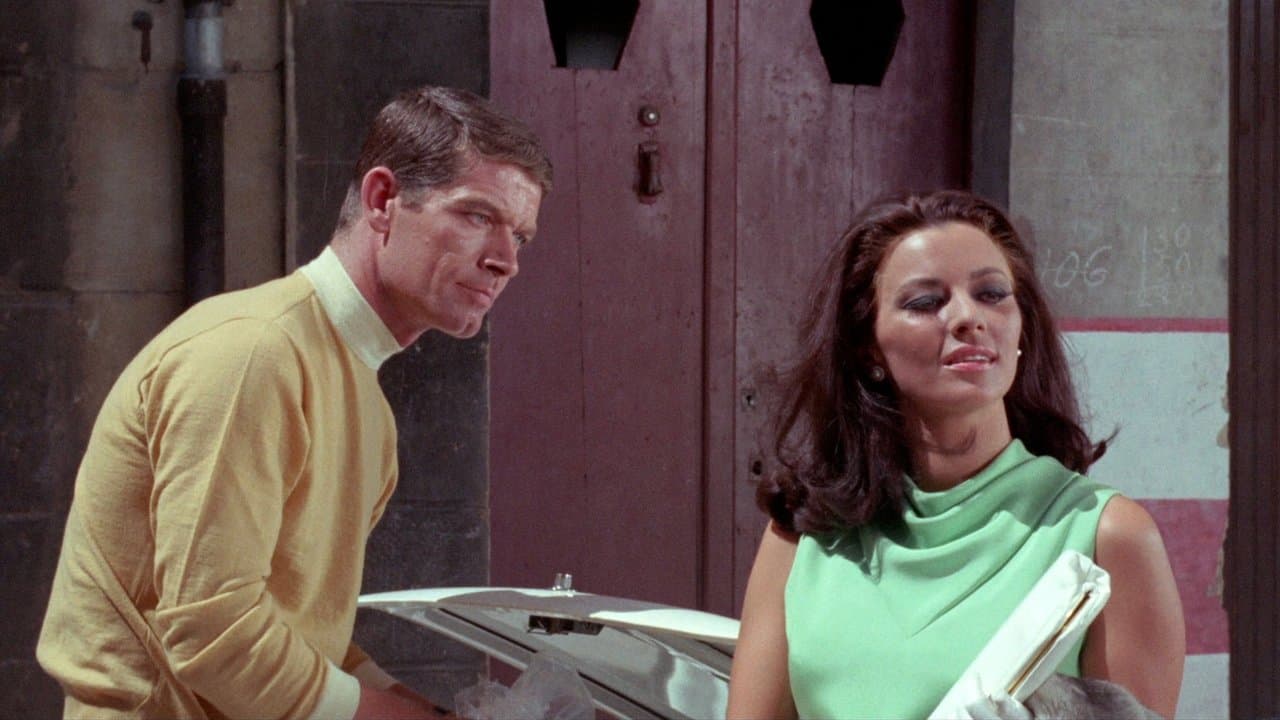 The Caper of the Golden Bullsの背景画像