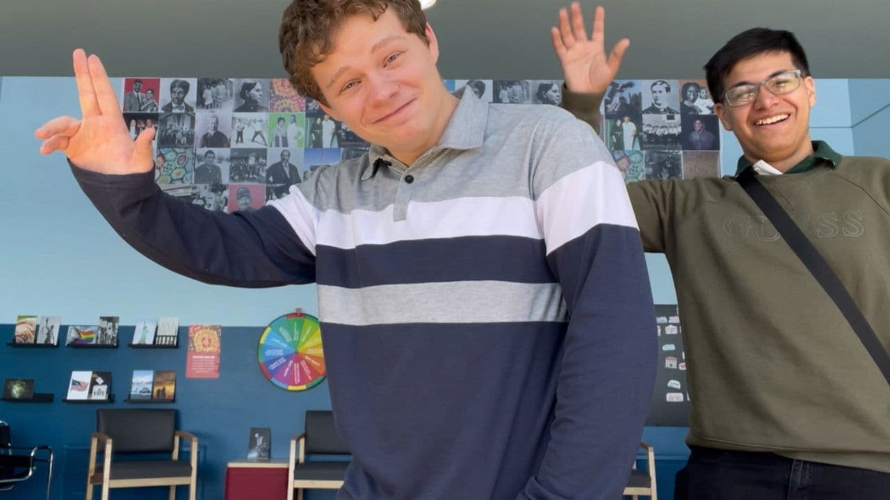 The Reflection Roomの背景画像