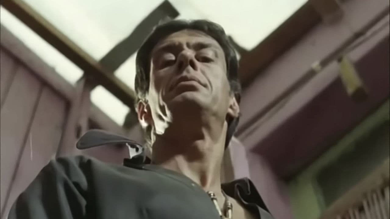 Toña, Nacida Virgenの背景画像