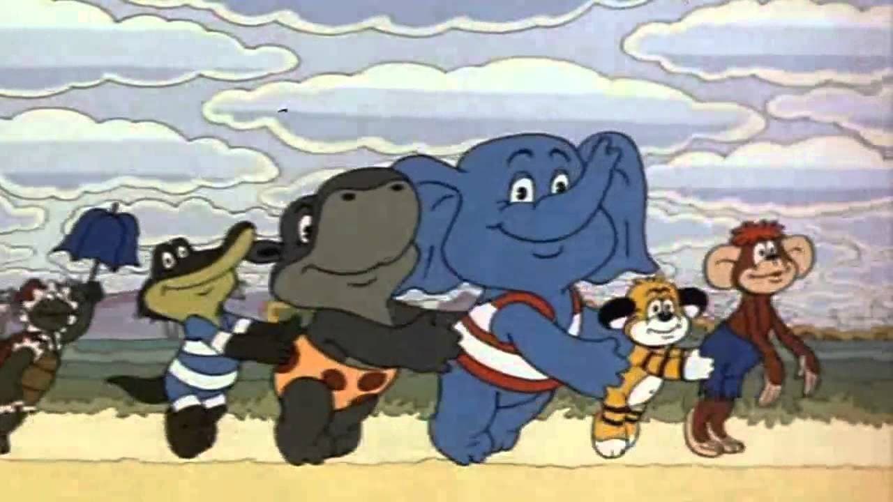 По дороге с облакамиの背景画像