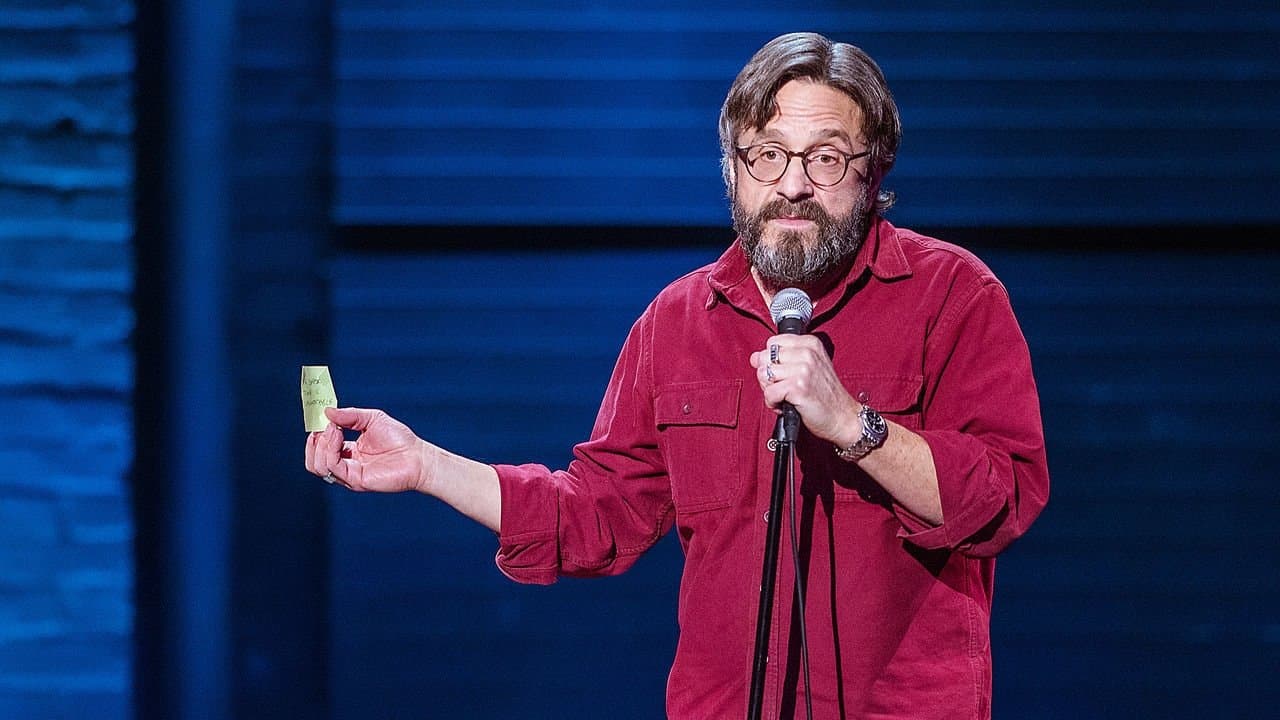 Marc Maron: Too Realの背景画像
