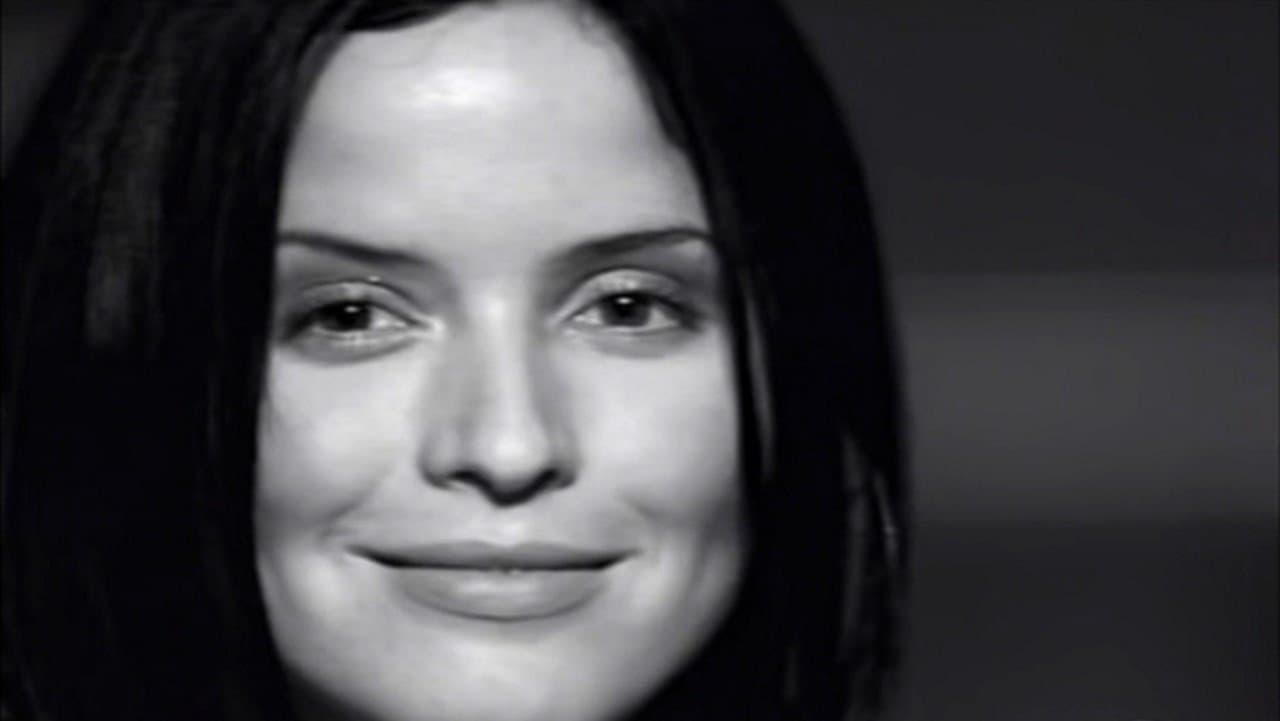 The Corrs Live from Dublinの背景画像