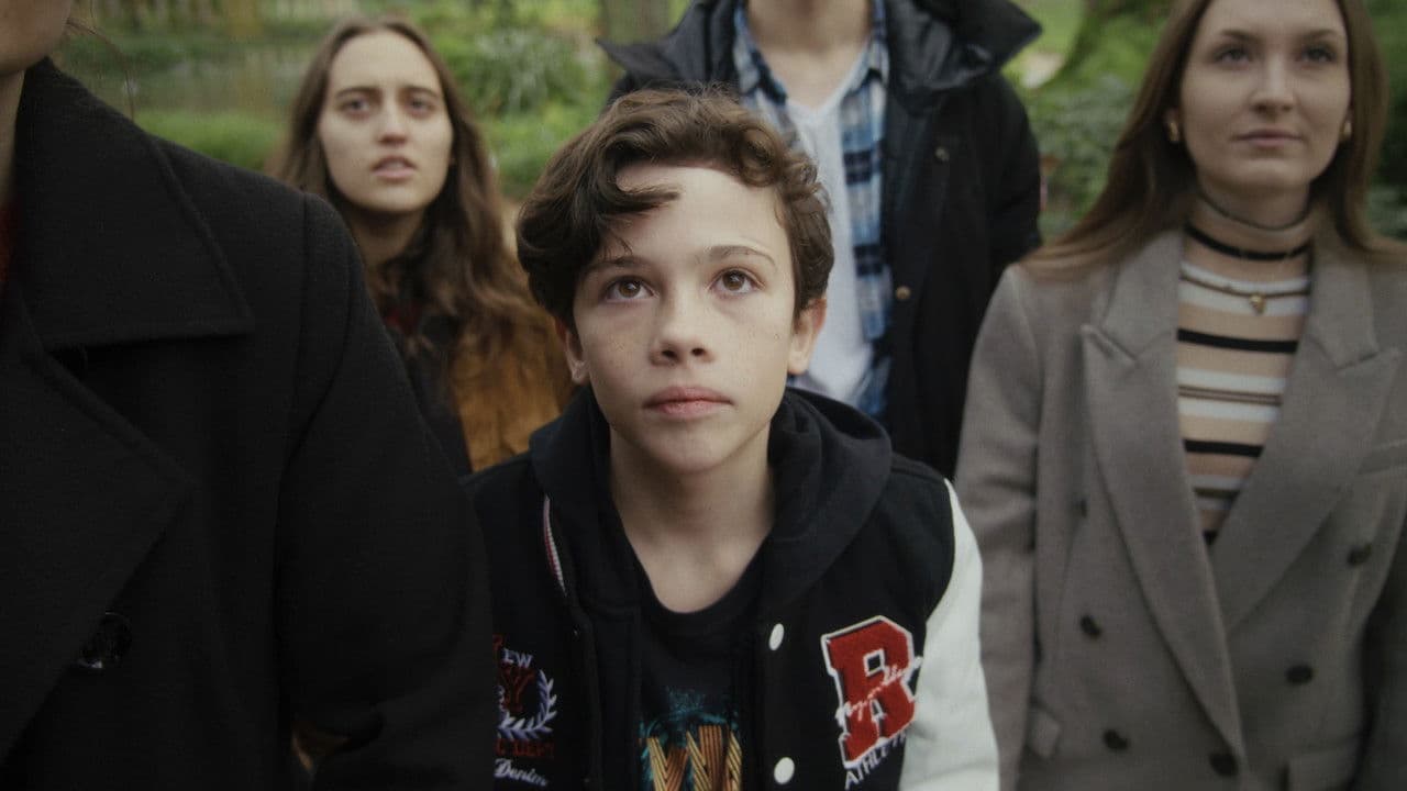 The Luckiest Man in The Worldの背景画像