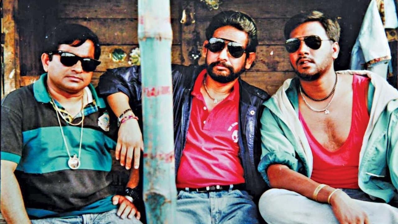 কোথাও কেউ নেইの背景画像