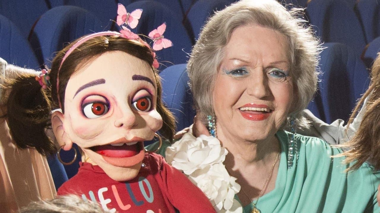 Transuniversalの背景画像