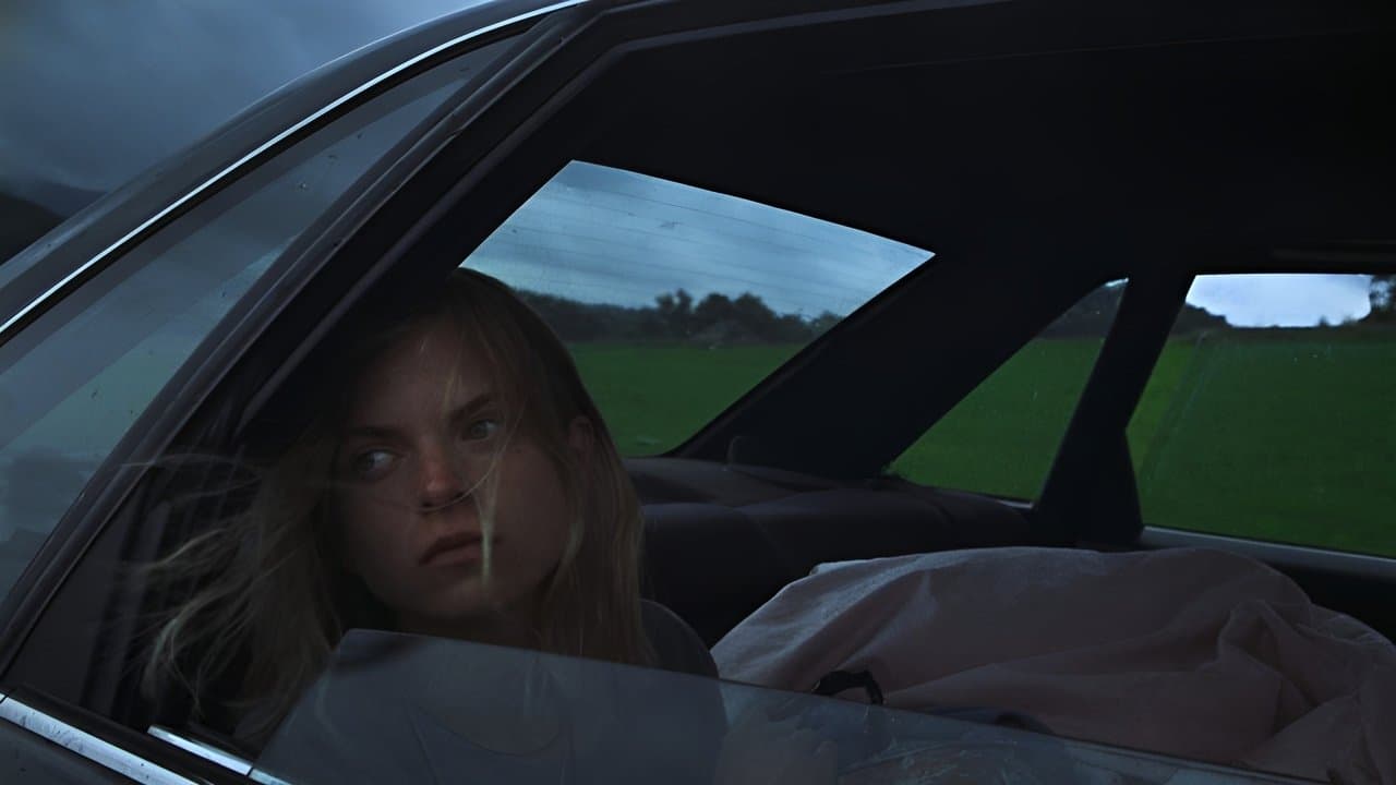 Zza szyby podglądam jak umiera sarna, młodaの背景画像