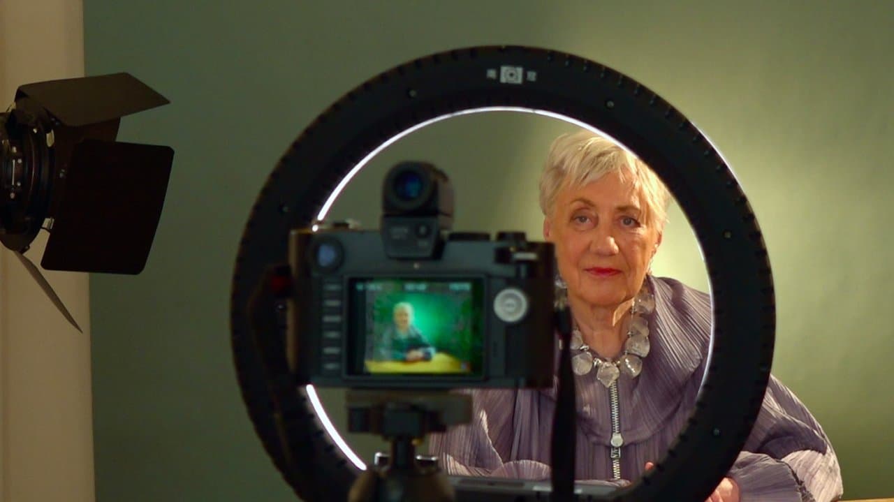 Helke Sander: Aufräumenの背景画像