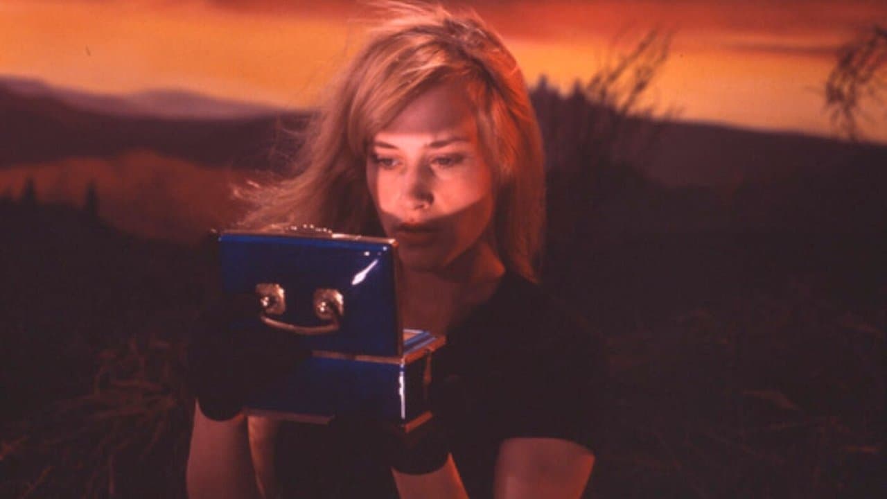 Made in Hollywoodの背景画像