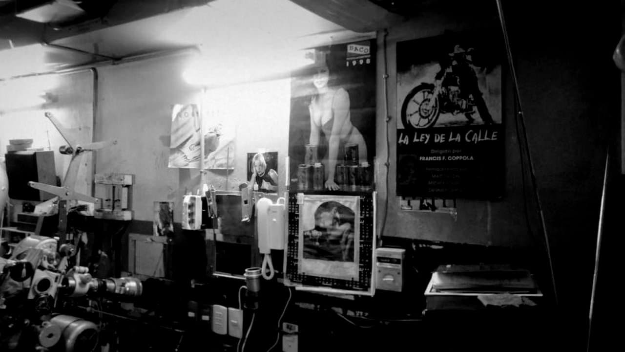 Locaciones: buscando a Rusty Jamesの背景画像