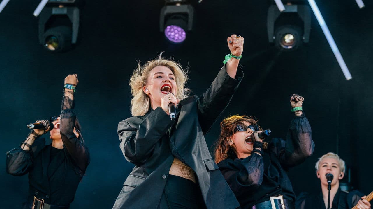 Self Esteem: TRNSMT 2022の背景画像