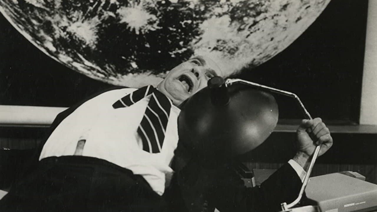 Unearthly Strangerの背景画像