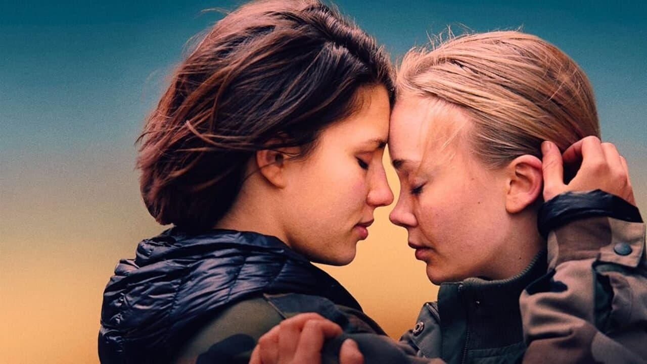 Upon Her Lips: Hold Me Tightの背景画像