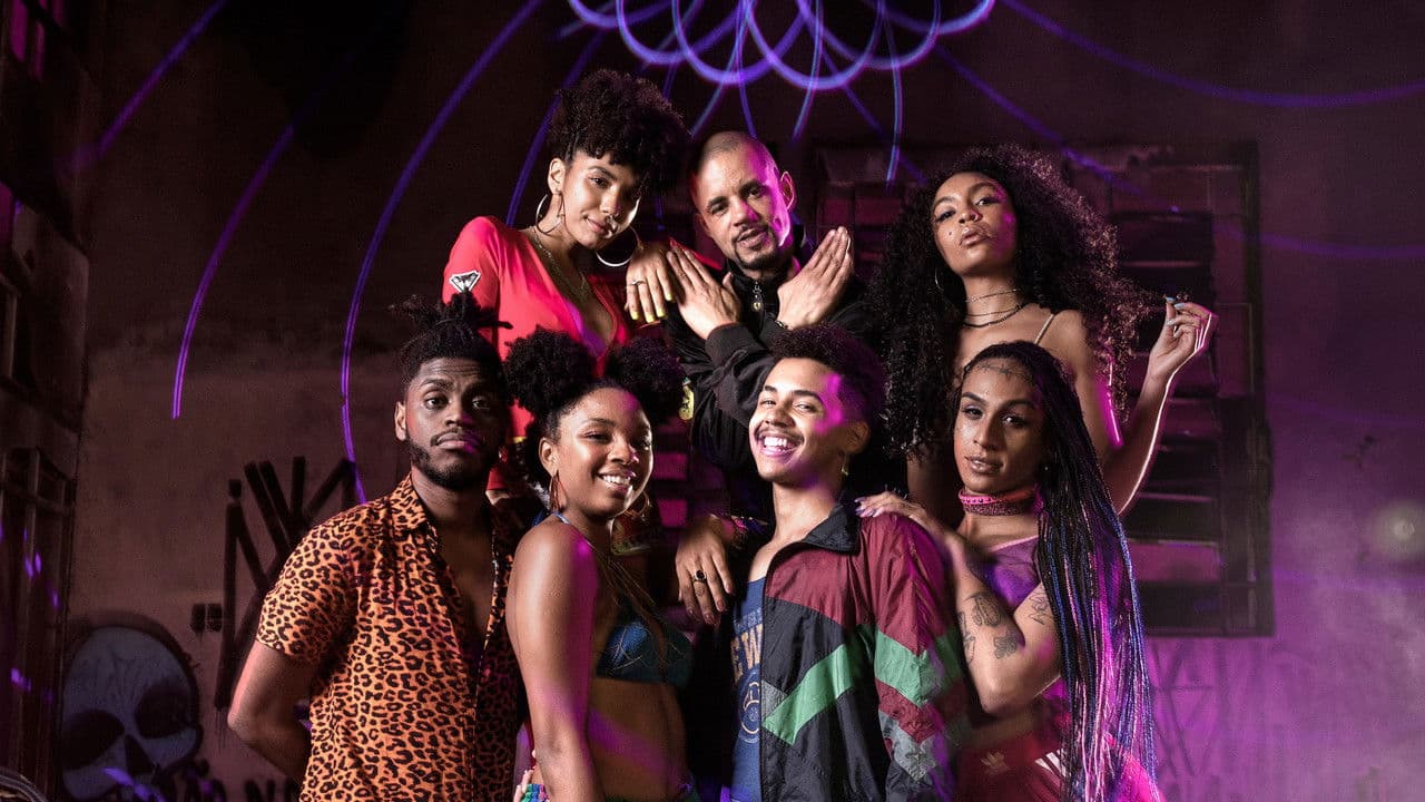 Vale Nightの背景画像