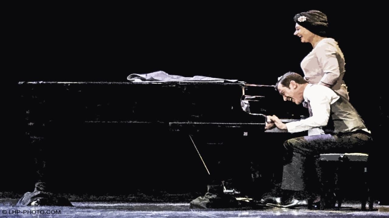 Colorature, Mrs Jenkins et son pianisteの背景画像