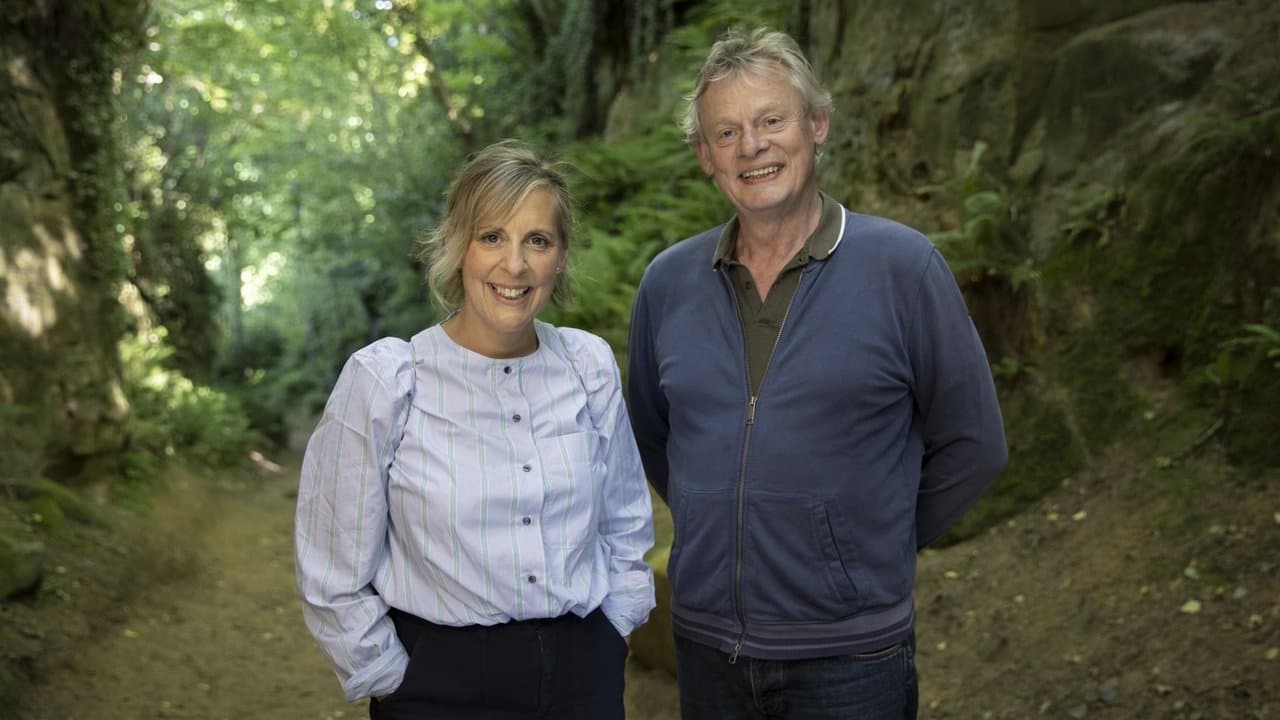 Mel Giedroyc & Martin Clunes Explore Britain by the Bookの背景画像