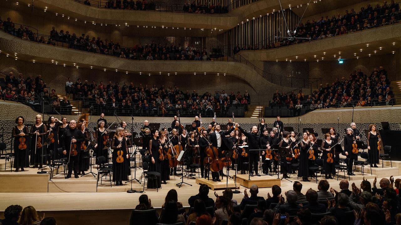 Ensembleの背景画像