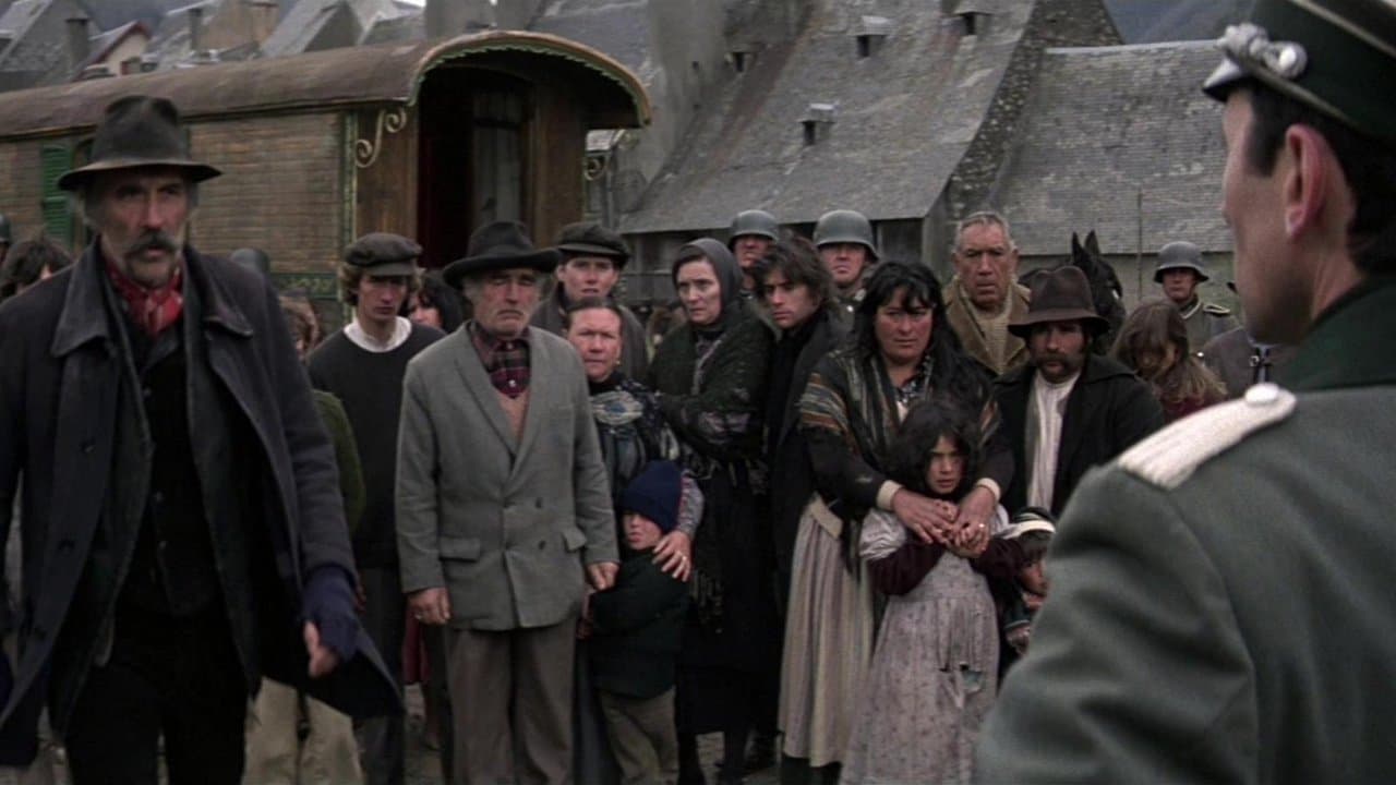 ザ・パッセージ/ピレネー突破口の背景画像