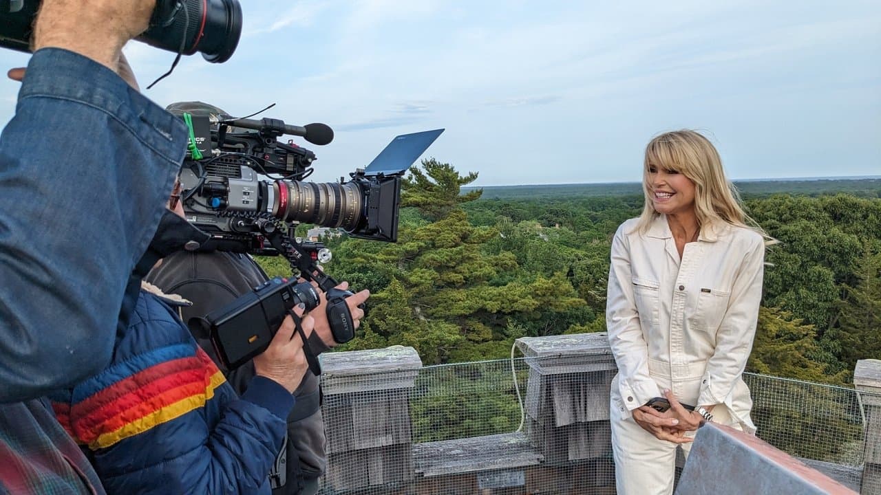 Beyond the Gaze: Jule Campbell's Swimsuit Issueの背景画像