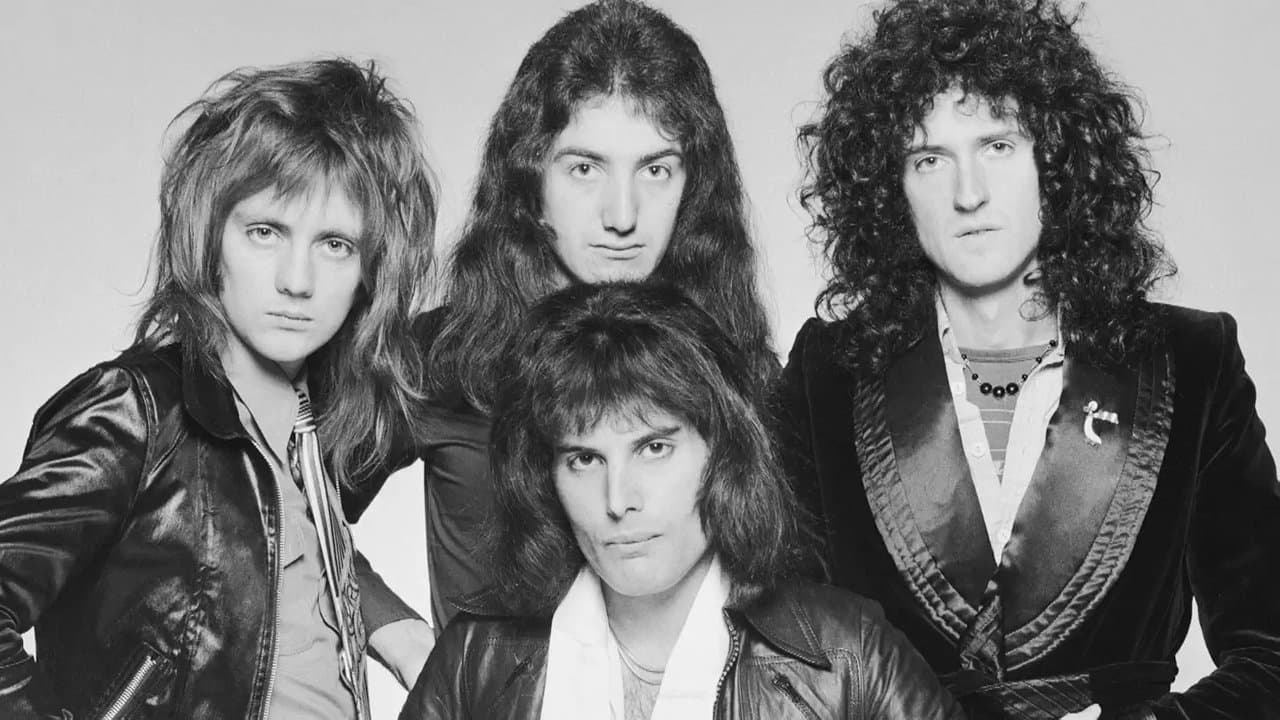 Story Of Queen: Mercury Risingの背景画像
