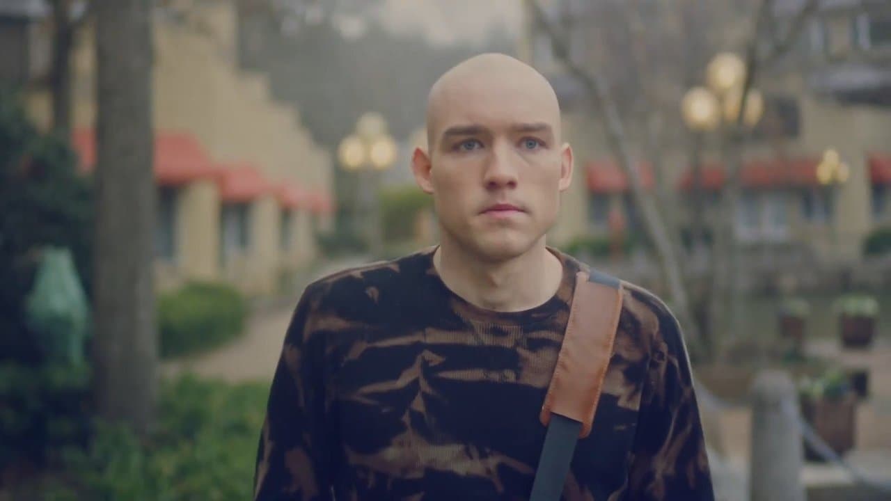 Miles from Nowhereの背景画像