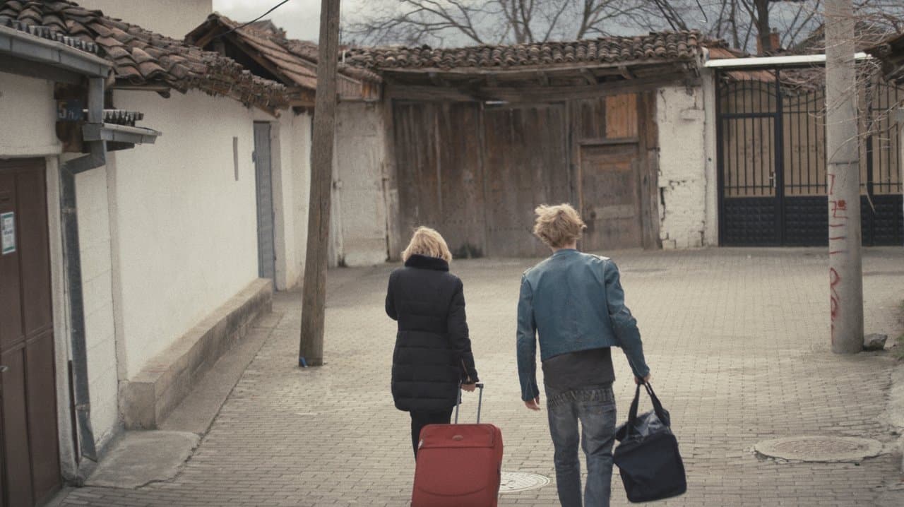 T'padashtunの背景画像