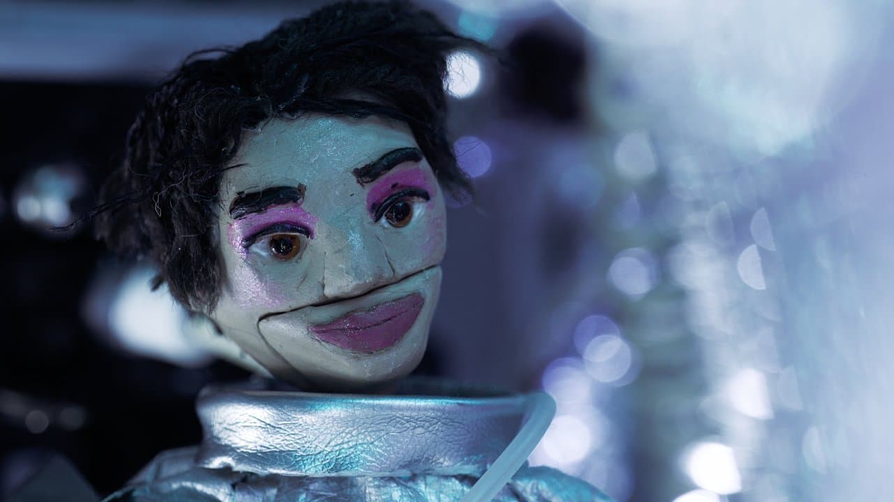 Blush: An Extraordinary Voyageの背景画像