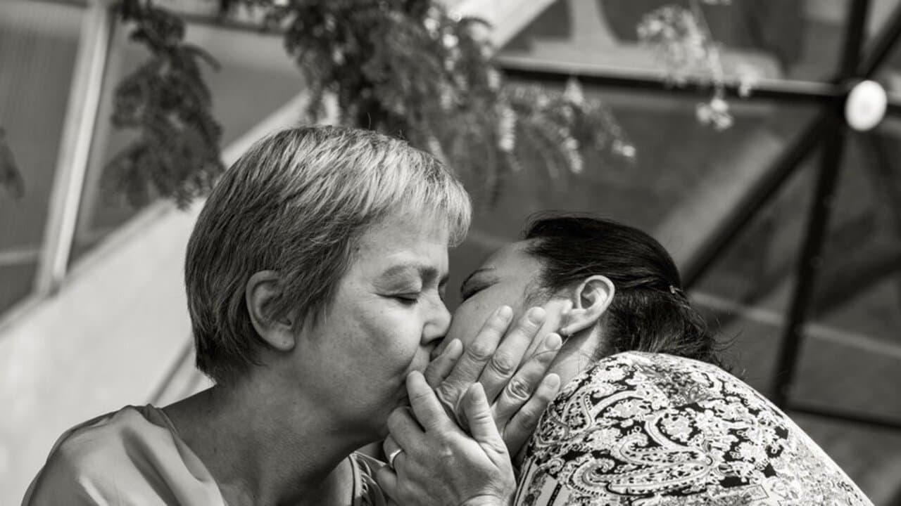 A második aranykor, egy szerelem kihívásaiの背景画像