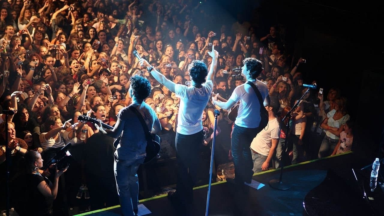 Jonas Brothers: Living the Dreamの背景画像