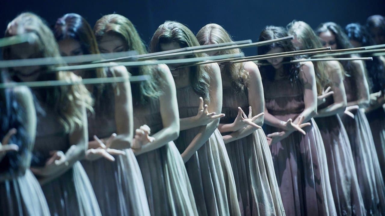 Akram Khan's Giselleの背景画像