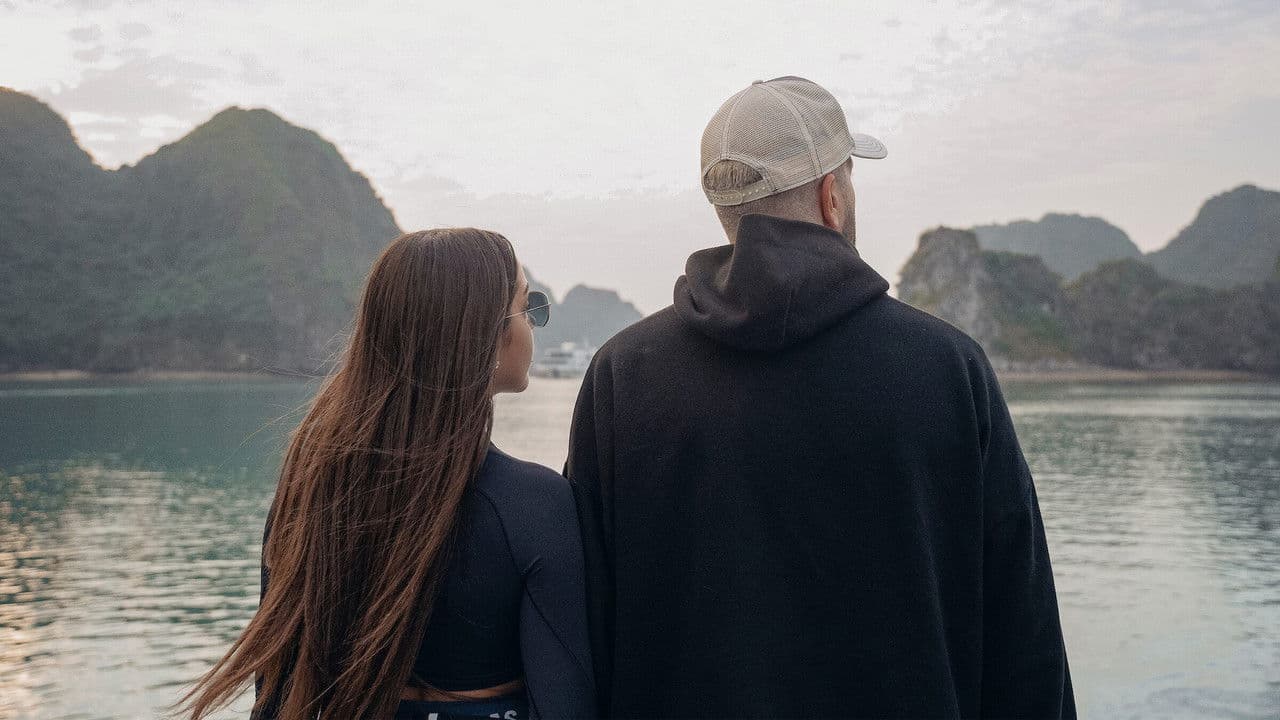 Aventura, strigați: URA!の背景画像