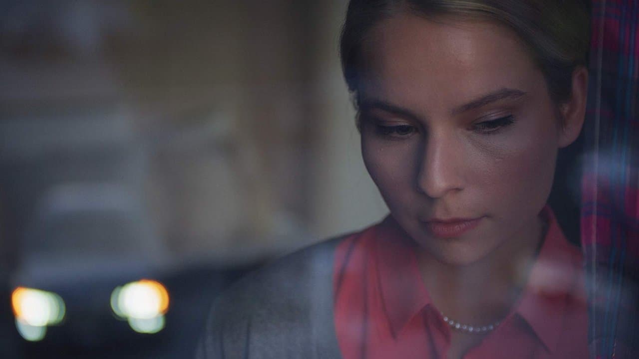 The Twisted Nannyの背景画像