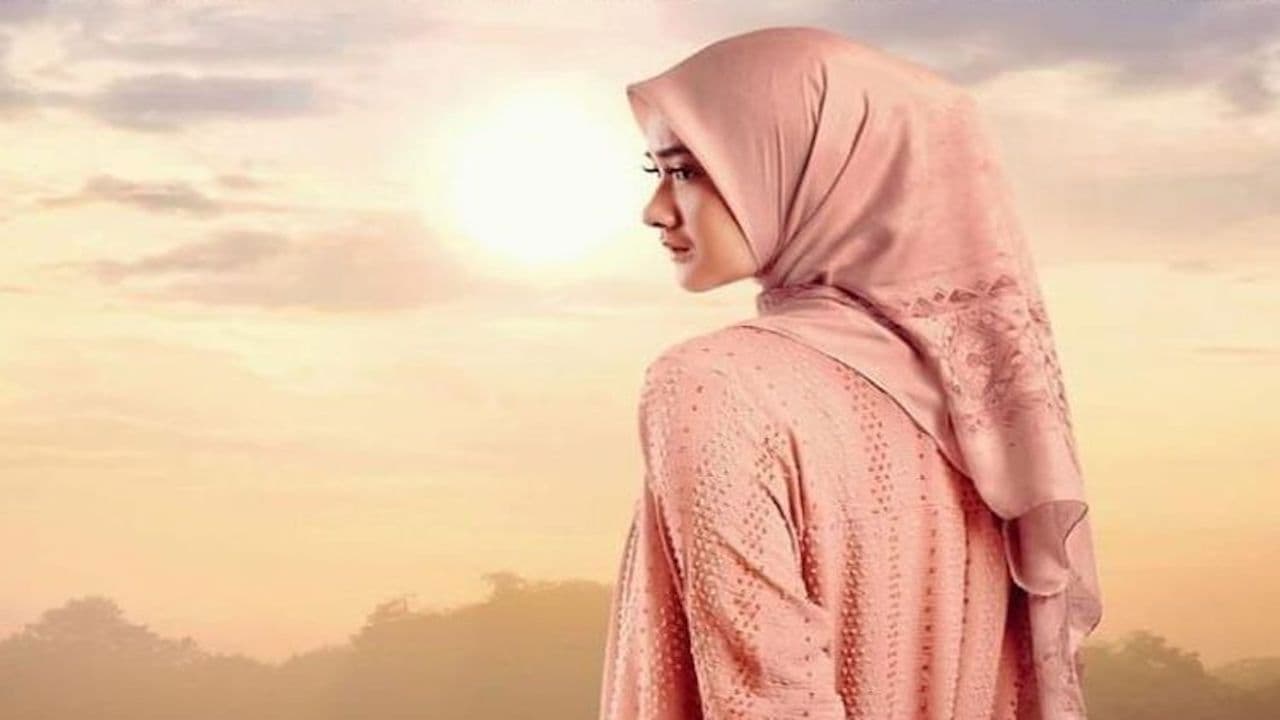 Hati Suhitaの背景画像