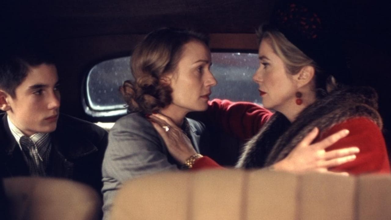 Est-Ouestの背景画像