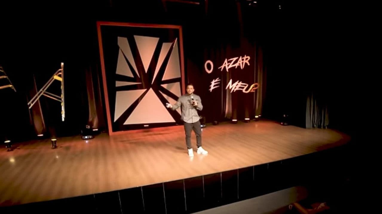 Flávio Andradde: O Azar É Meu?の背景画像