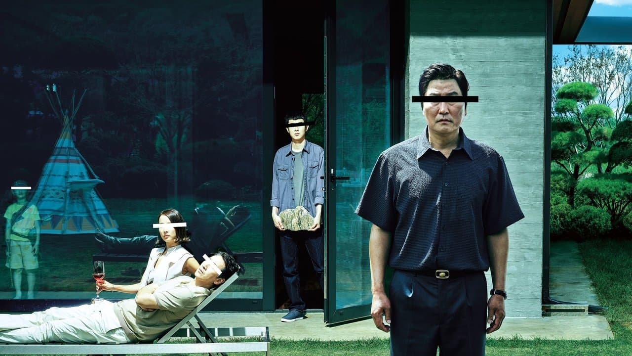 パラサイト 半地下の家族の背景画像