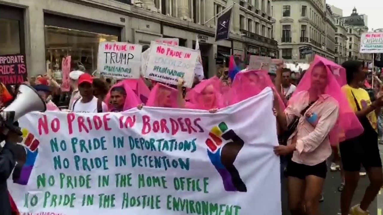 Libertyの背景画像