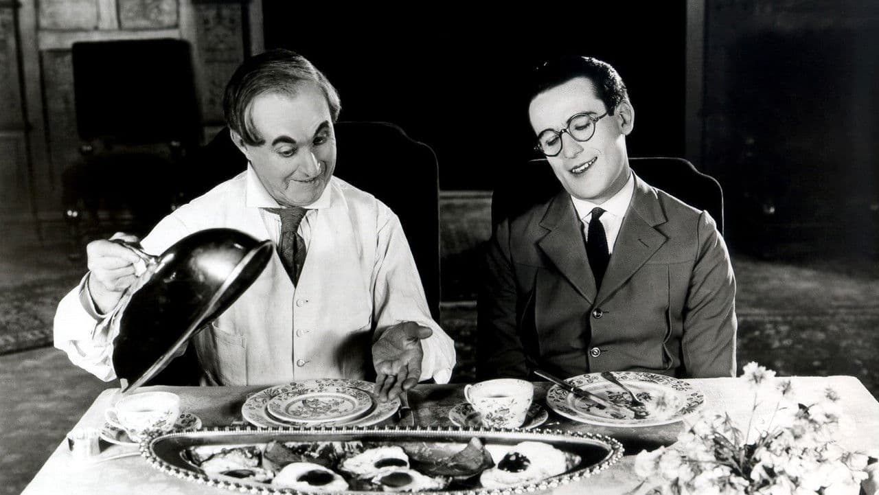 Among Those Presentの背景画像