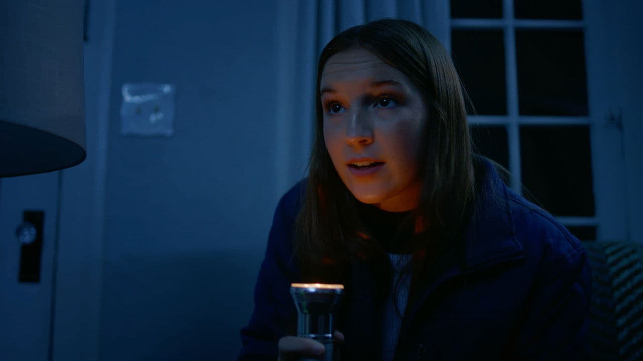 The First Snowの背景画像