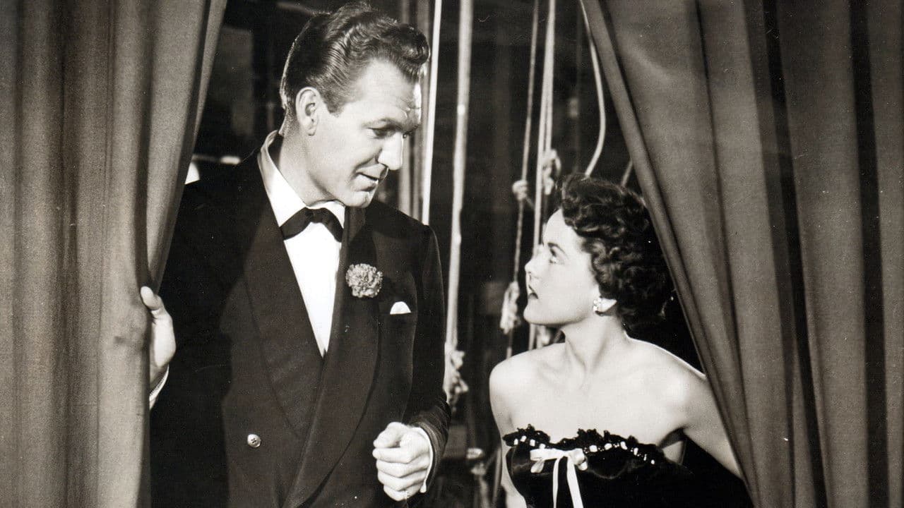 Paris Follies of 1956の背景画像