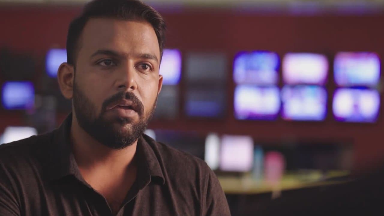 మీకు మాత్రమే చెప్తాの背景画像