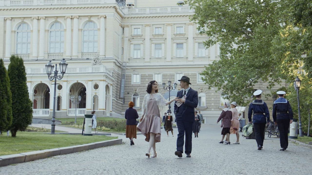 Довженко. Перший поглядの背景画像